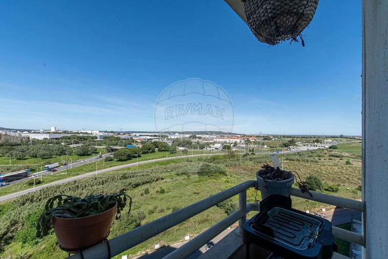Apartamento T3 para Venda em Carregado e Cadafais Foto 14