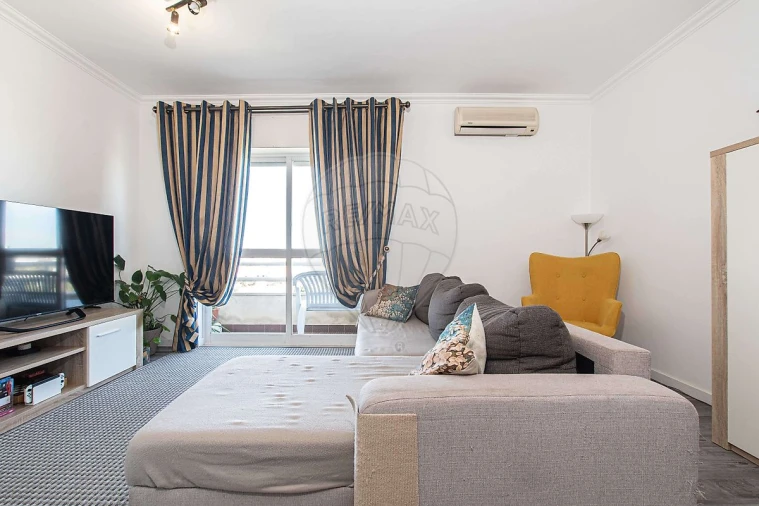 Apartamento T3 para Venda em Carregado e Cadafais Foto 6