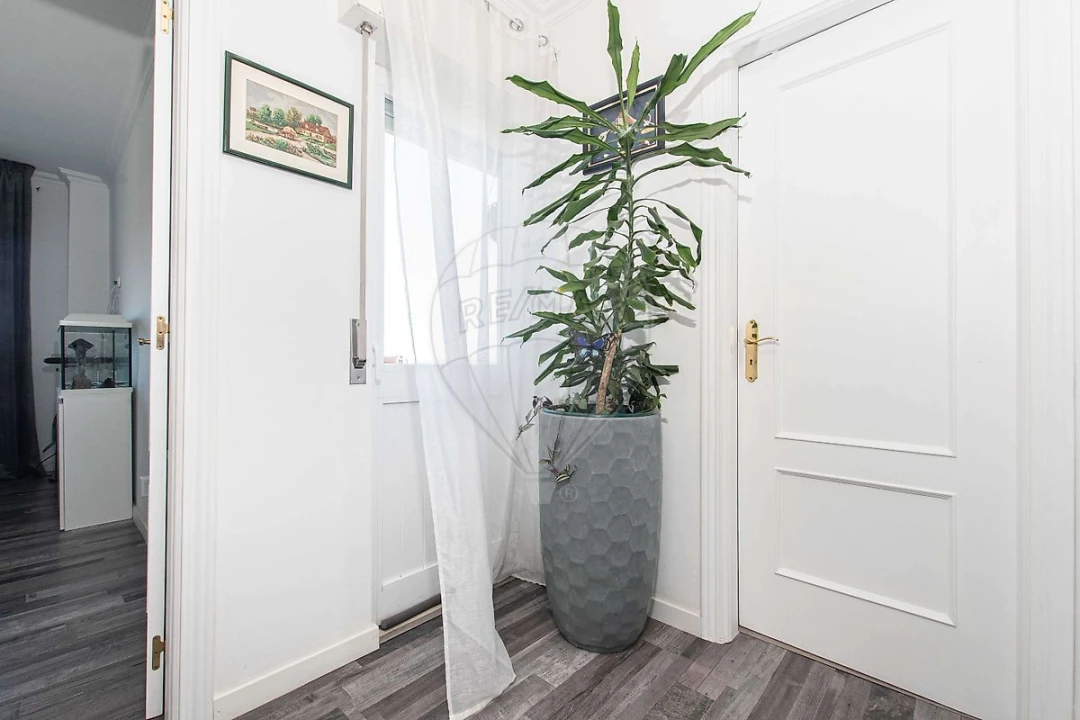 Apartamento T3 para Venda em Carregado e Cadafais Foto 15