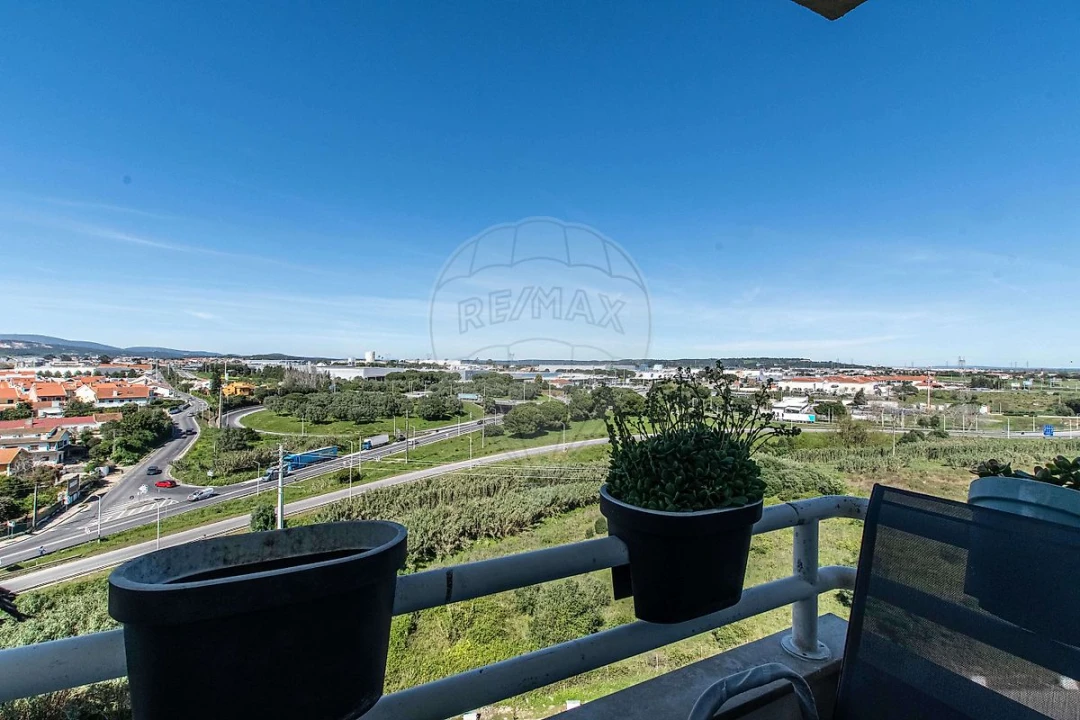 Apartamento T3 para Venda em Carregado e Cadafais Foto 10