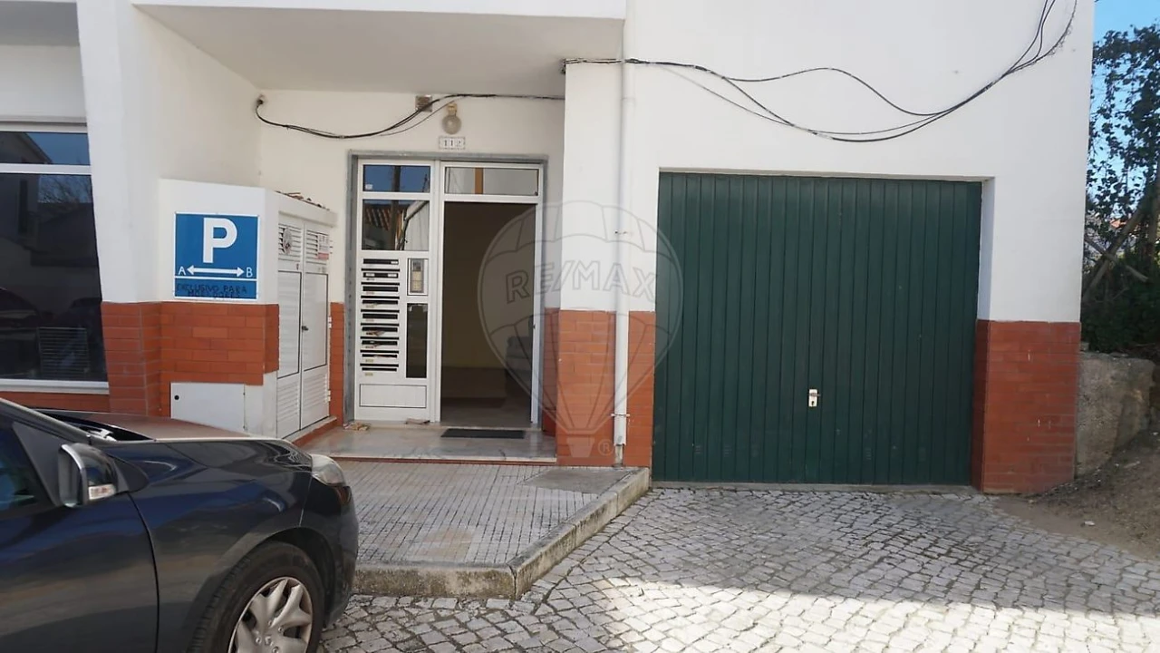 Apartamento T2 para Venda em Aveiras de Cima Foto 3