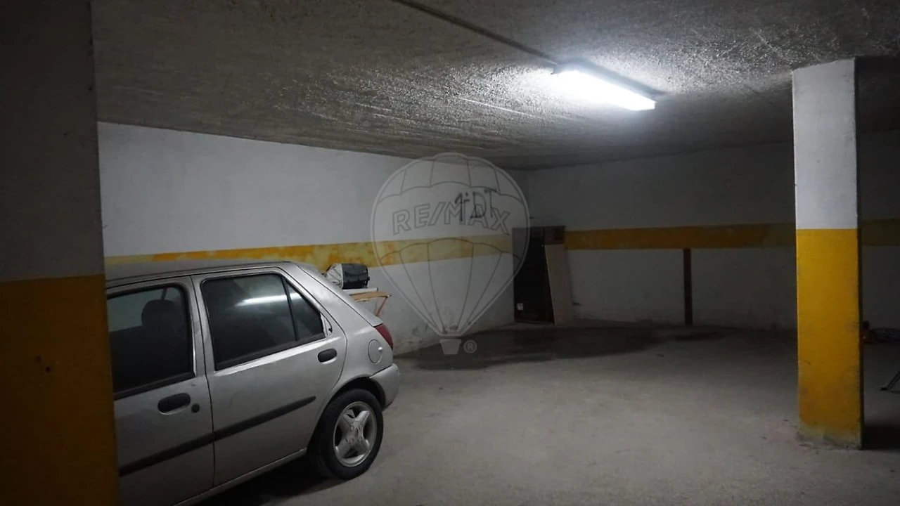 Apartamento T2 para Venda em Aveiras de Cima Foto 15