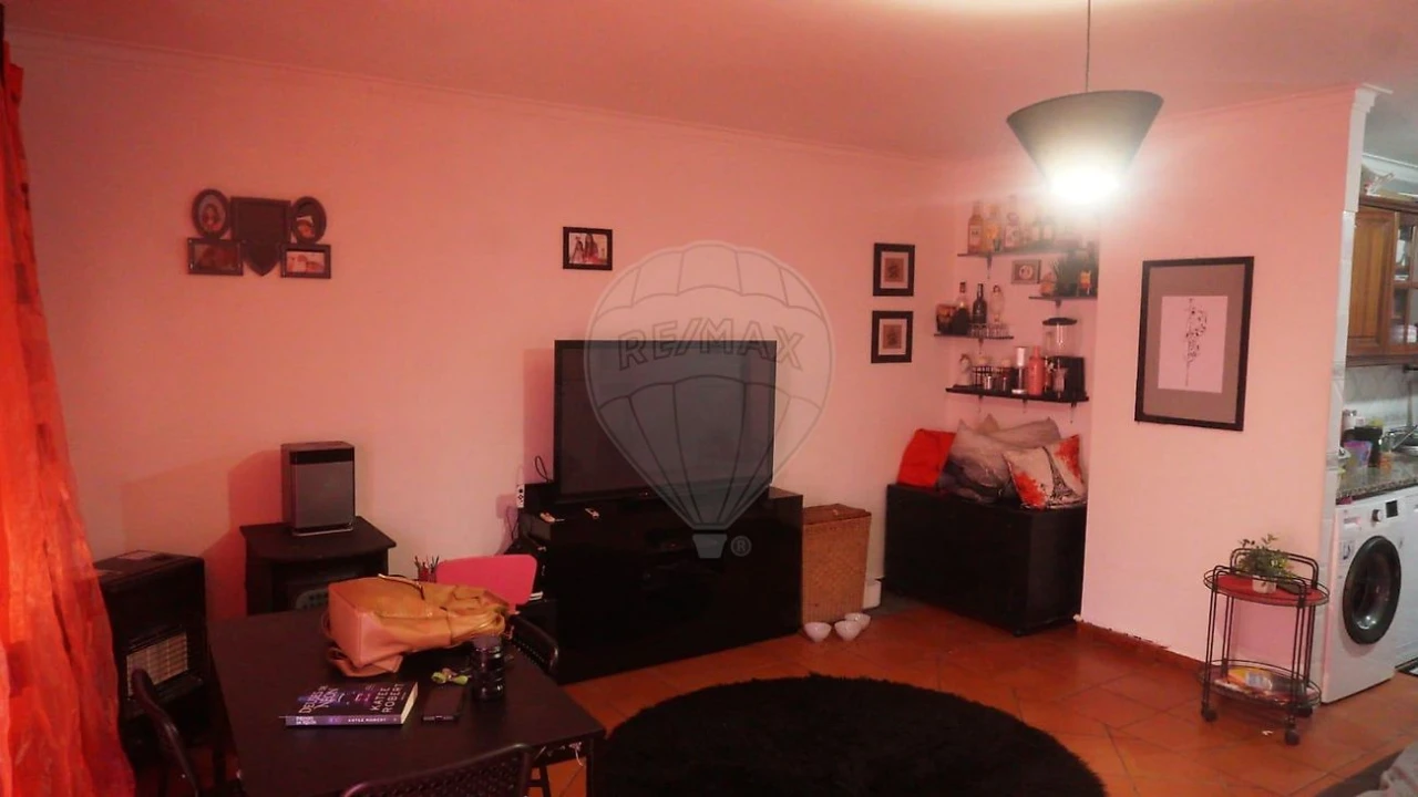 Apartamento T2 para Venda em Aveiras de Cima Foto 14