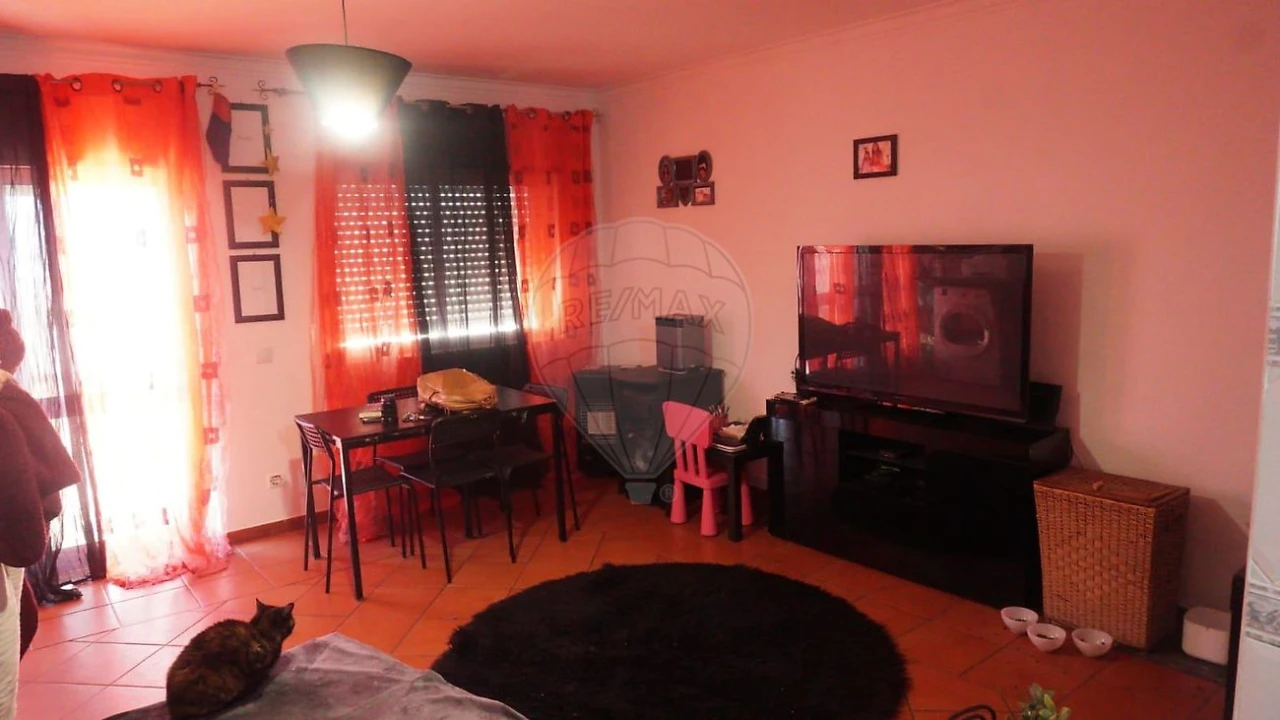 Apartamento T2 para Venda em Aveiras de Cima Foto 18