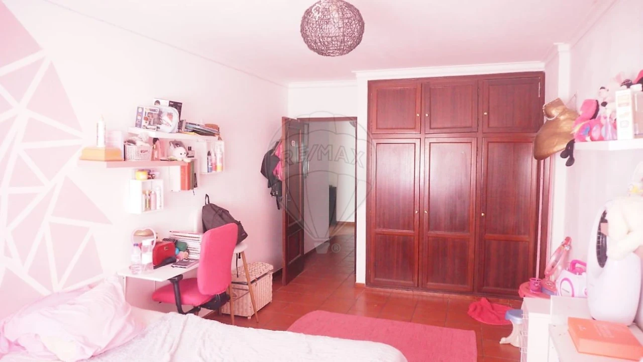 Apartamento T2 para Venda em Aveiras de Cima Foto 27