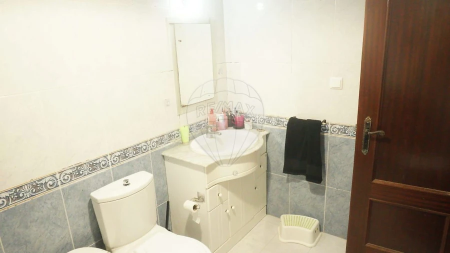 Apartamento T2 para Venda em Aveiras de Cima Foto 24