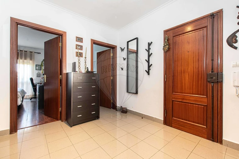 Apartamento T2 para Venda em Alverca do Ribatejo e Sobralinho Foto 8