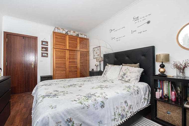 Apartamento T2 para Venda em Alverca do Ribatejo e Sobralinho Foto 2