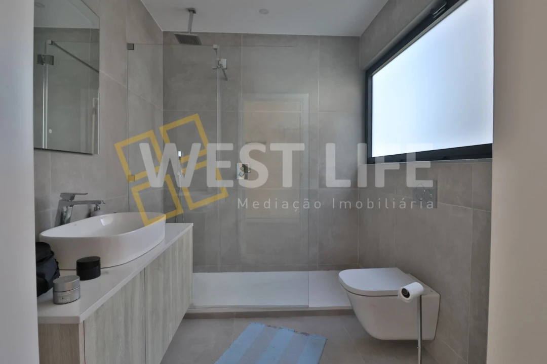 Apartamento T2 para Venda em Santo Isidoro Foto 18