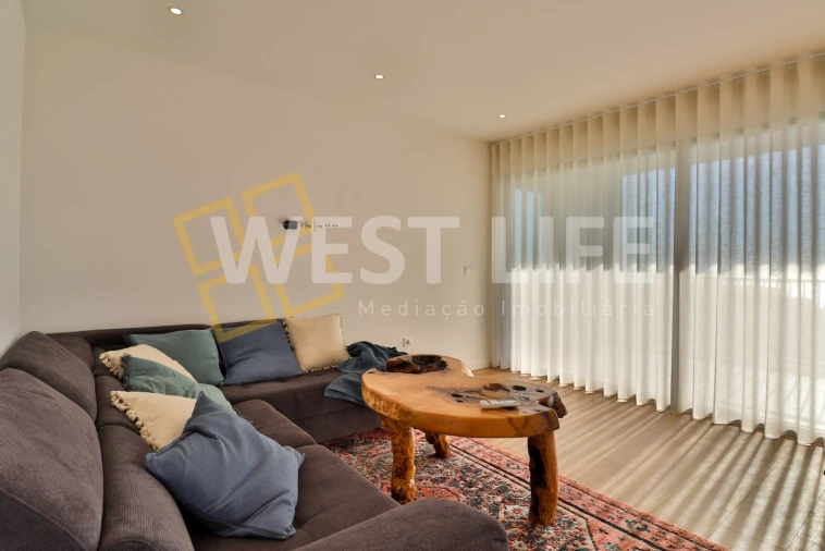 Apartamento T2 para Venda em Santo Isidoro Foto 7