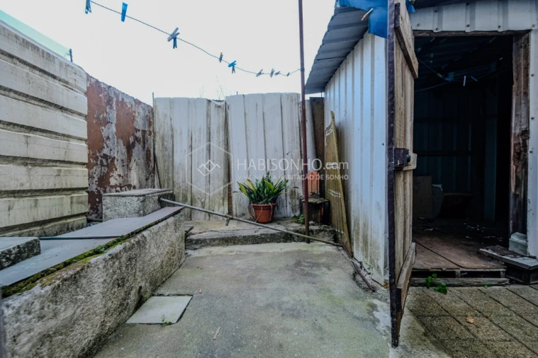 Moradia T1 para Venda em Rio Tinto Foto 11