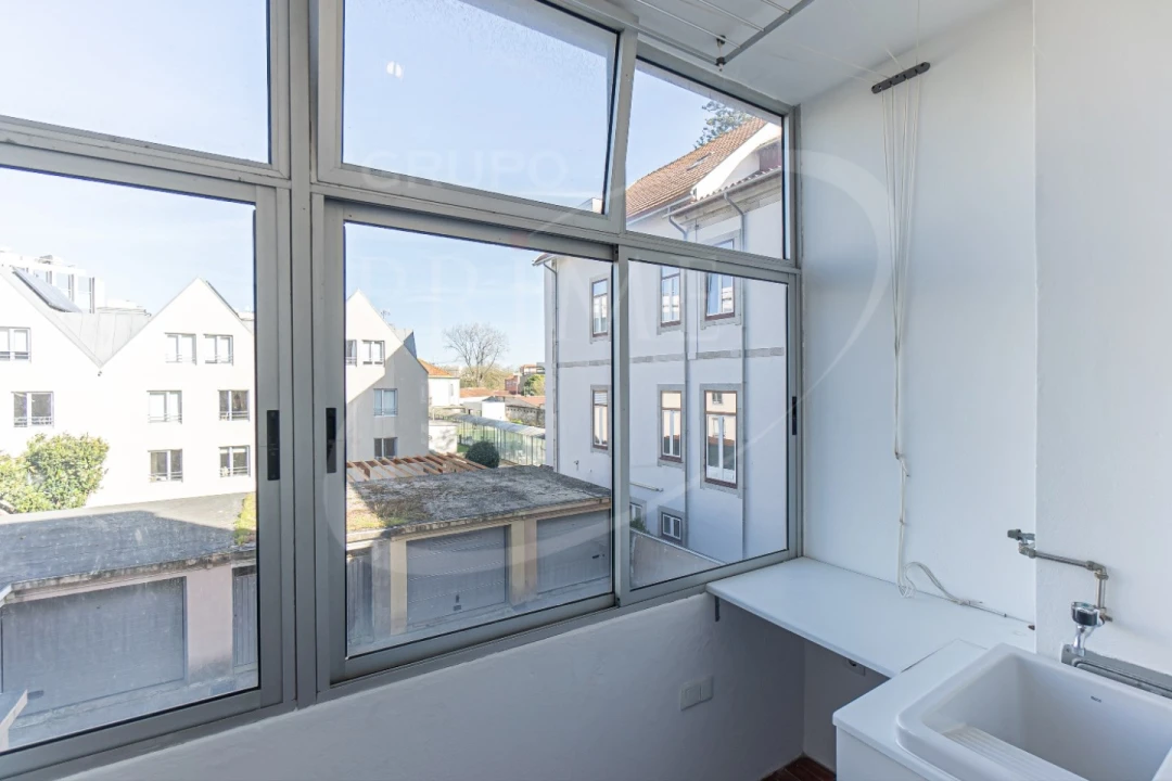 Apartamento T3 para Arrendamento em Aldoar, Foz do Douro e Nevogilde Foto 5