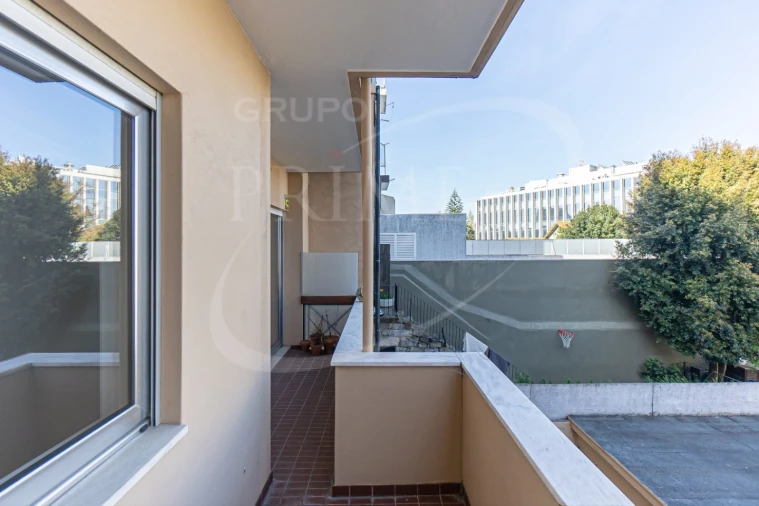 Apartamento T3 para Arrendamento em Aldoar, Foz do Douro e Nevogilde Foto 23