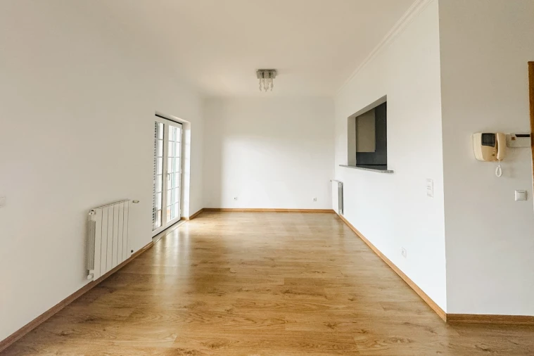 Apartamento T1 para Arrendamento em Santa Maria e São Miguel, São Martinho, São Pedro Penaferrim Foto 2