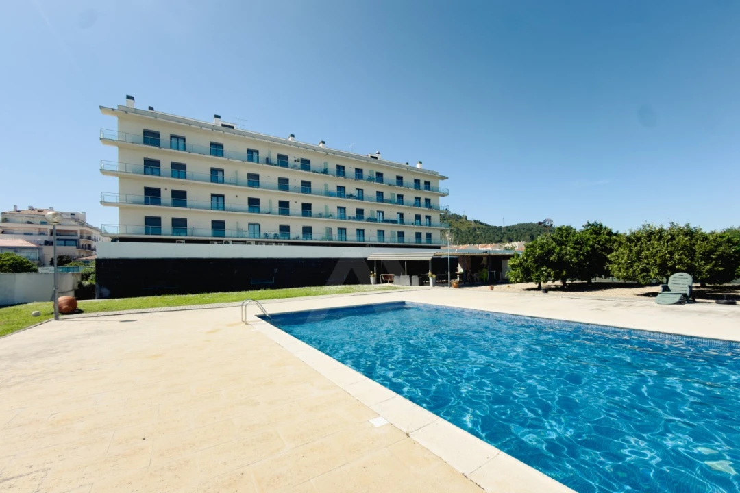 Apartamento T4 para Venda em Castanheira do Ribatejo e Cachoeiras Foto 1