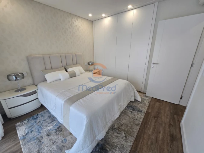 Apartamento T2 para Venda em Pontinha e Famões Foto 21