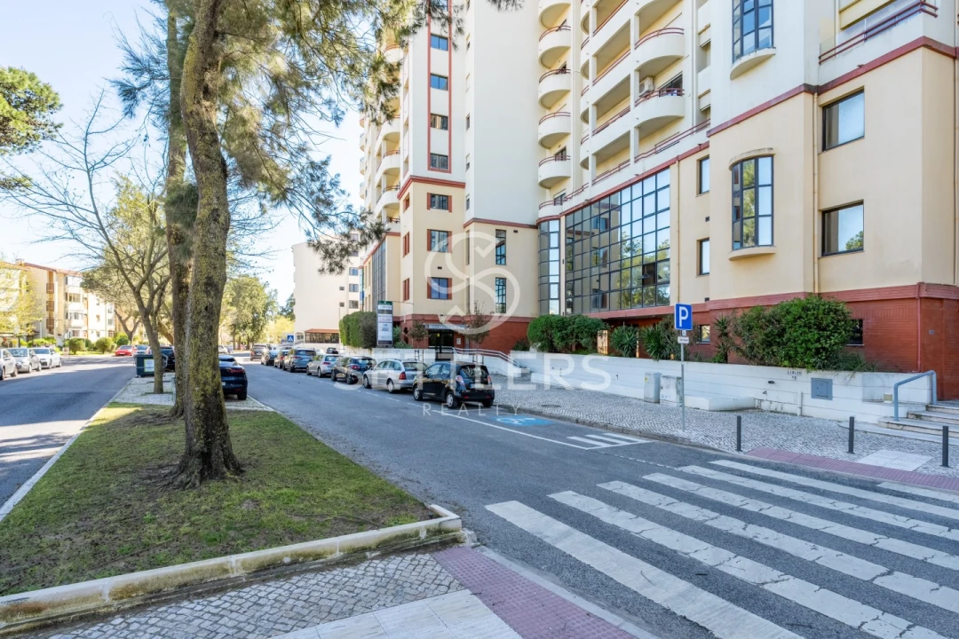 Apartamento T3 para Venda em Cascais e Estoril Foto 1