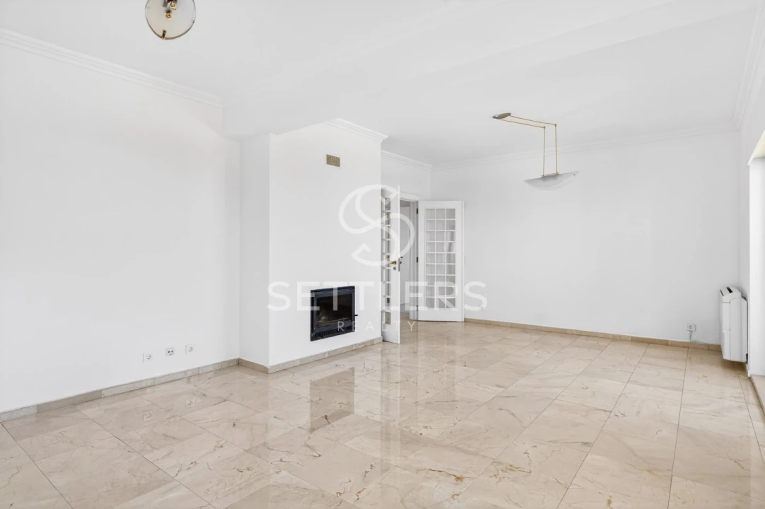 Apartamento T3 para Venda em Cascais e Estoril Foto 4