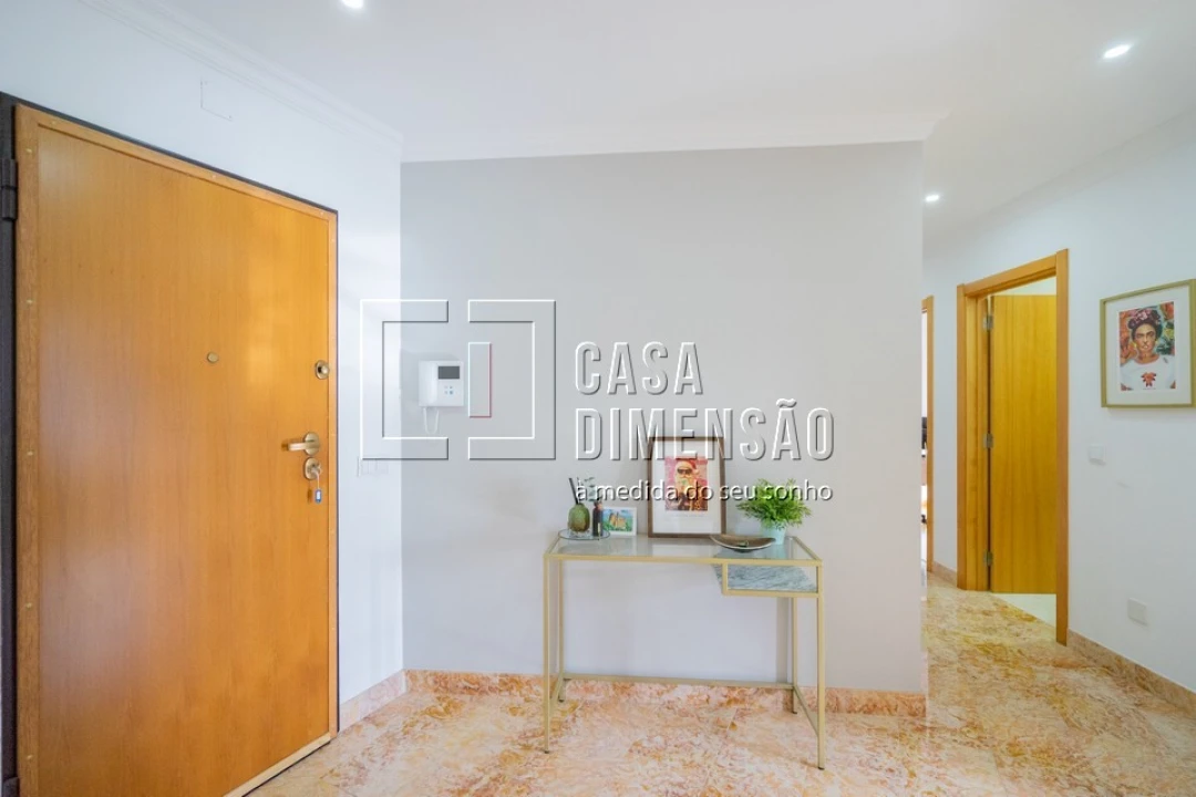 Apartamento T2 para Venda em Venteira Foto 4