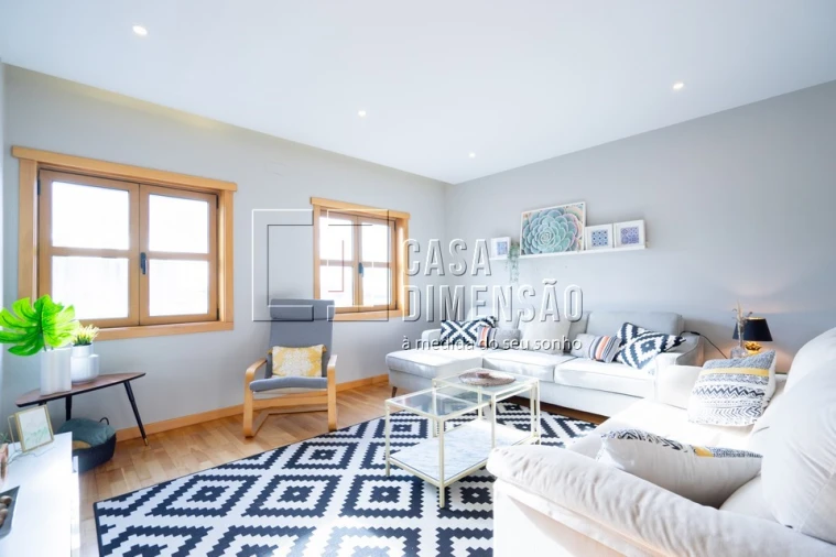 Apartamento T2 para Venda em Venteira Foto 14