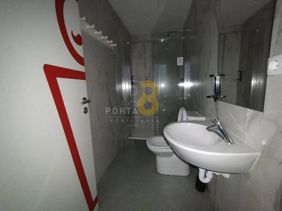 Loja para Arrendamento em Matosinhos e Leça da Palmeira Foto 6