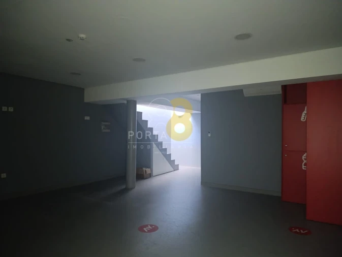 Loja para Arrendamento em Matosinhos e Leça da Palmeira Foto 12