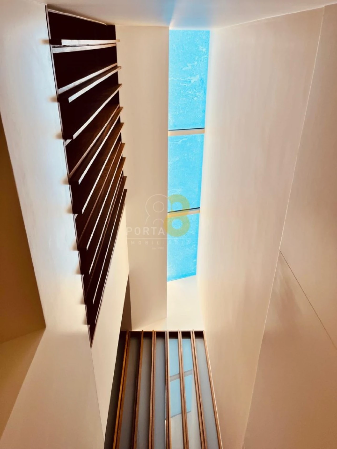 Apartamento T4 para Arrendamento em Lordelo do Ouro e Massarelos Foto 14