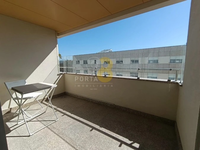 Apartamento T4 para Arrendamento em Lordelo do Ouro e Massarelos Foto 6