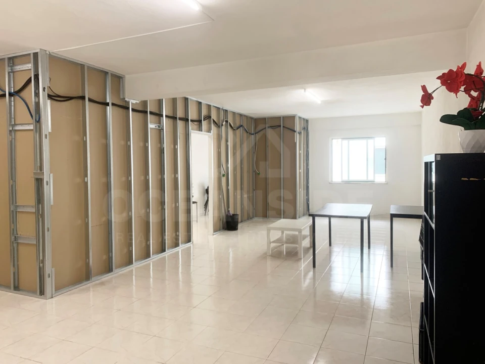 Escritório para Arrendamento em Odivelas Foto 7