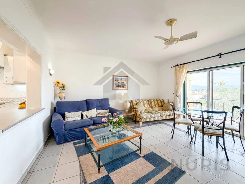 Apartamento T2 para Venda em Estômbar e Parchal Foto 3