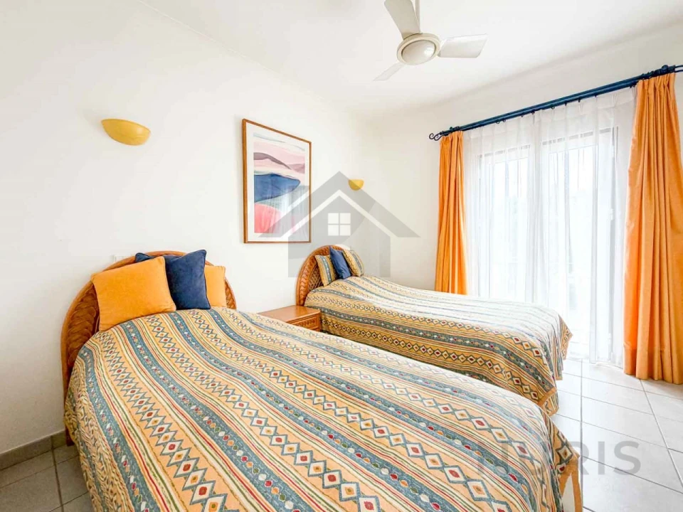 Apartamento T2 para Venda em Estômbar e Parchal Foto 13