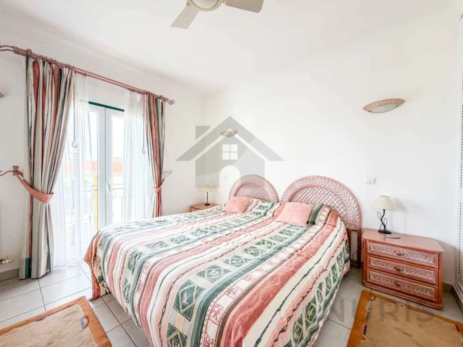 Apartamento T2 para Venda em Estômbar e Parchal Foto 8