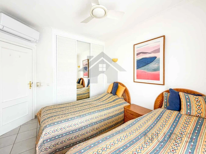 Apartamento T2 para Venda em Estômbar e Parchal Foto 14