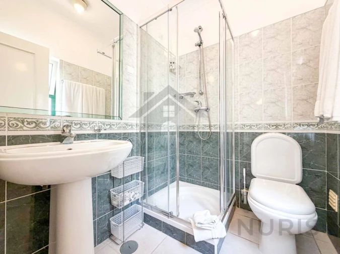 Apartamento T2 para Venda em Estômbar e Parchal Foto 16