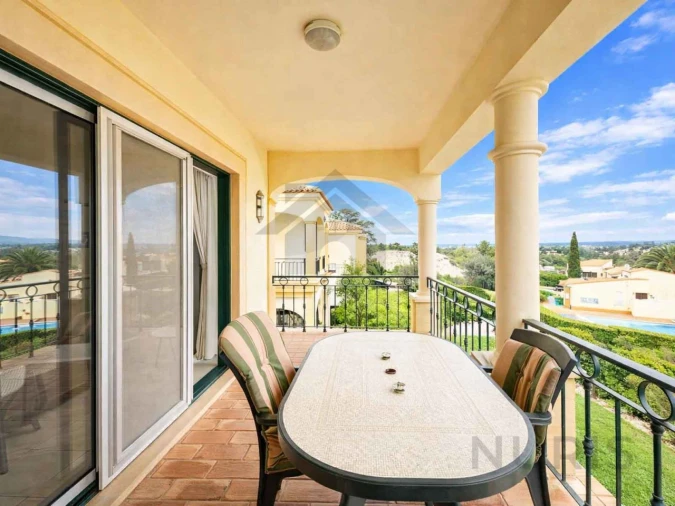 Apartamento T2 para Venda em Estômbar e Parchal Foto 18