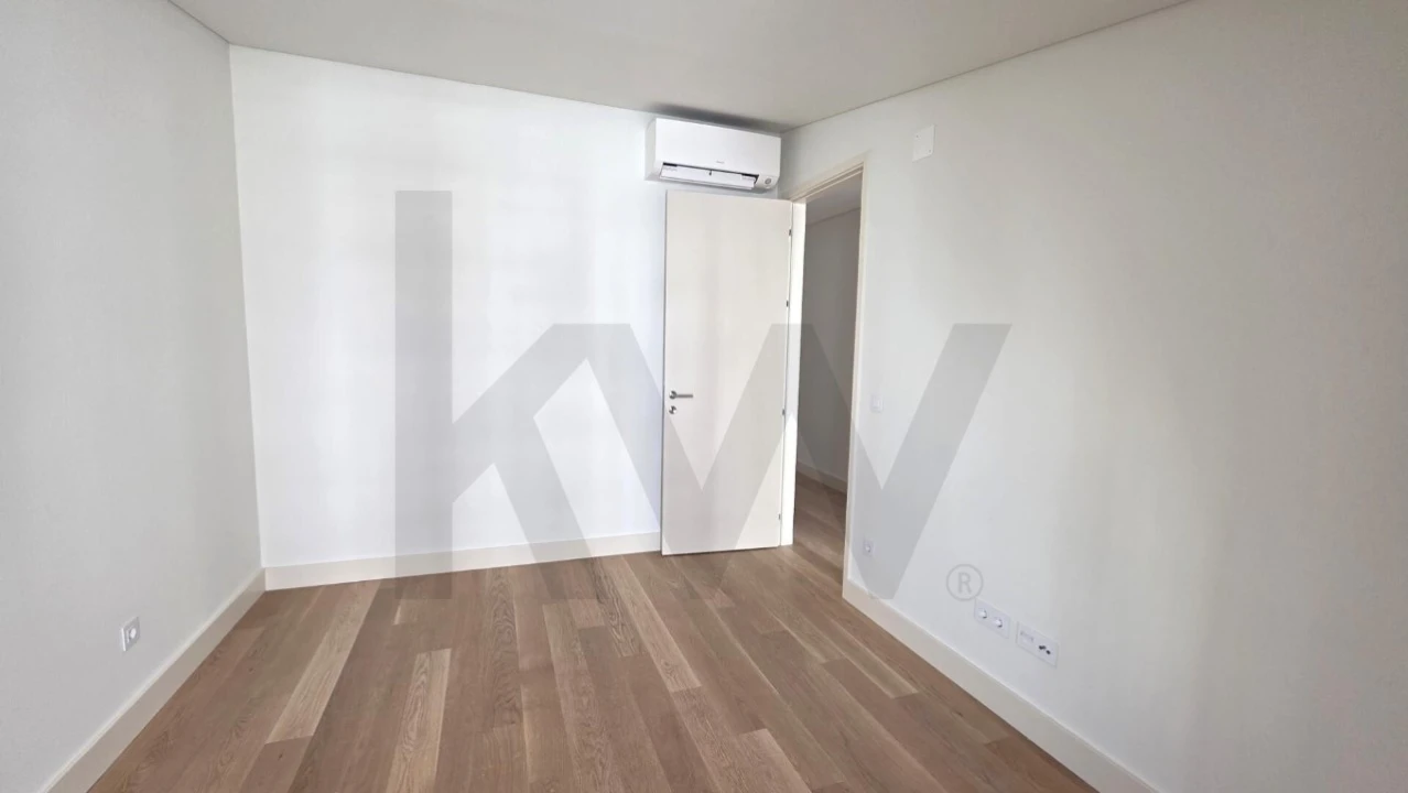 Apartamento T2 para Venda em Misericórdia Foto 11