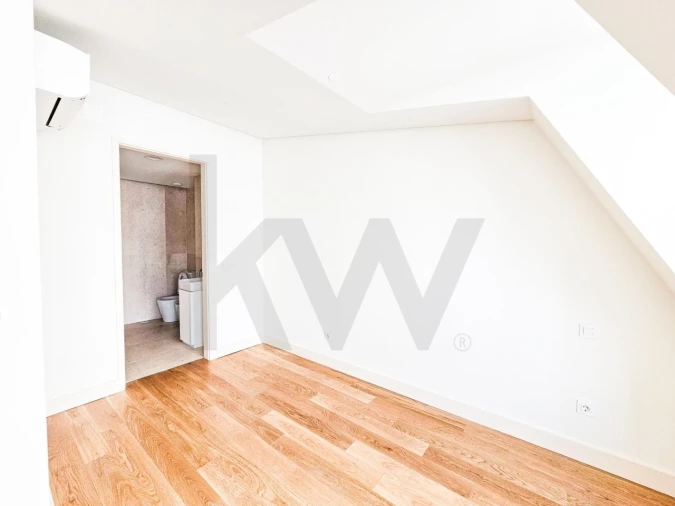 Apartamento T2 para Venda em Misericórdia Foto 7