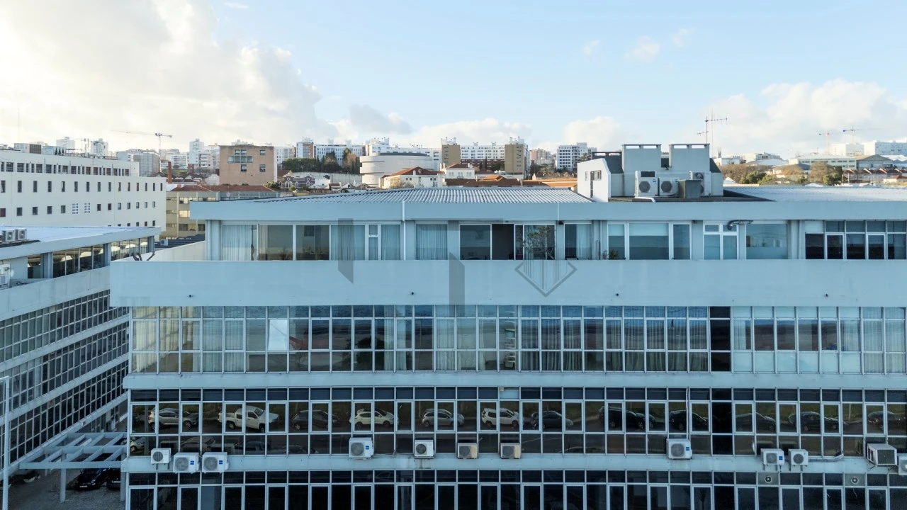 Apartamento T4 para Venda em Marvila Foto 20