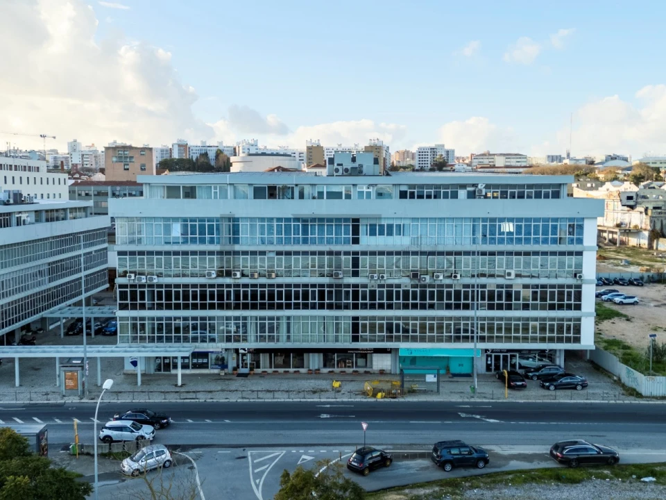 Apartamento T4 para Venda em Marvila Foto 21