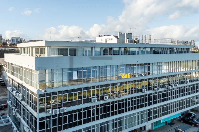 Apartamento T4 para Venda em Marvila Foto 3