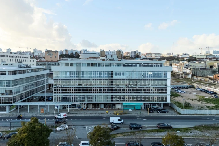 Apartamento T4 para Venda em Marvila Foto 19