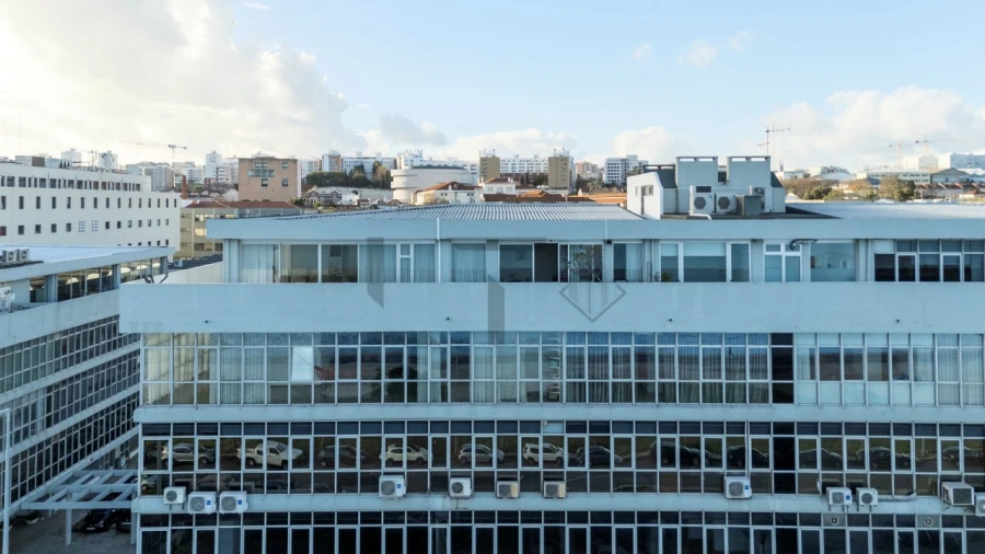 Apartamento T4 para Venda em Marvila Foto 20