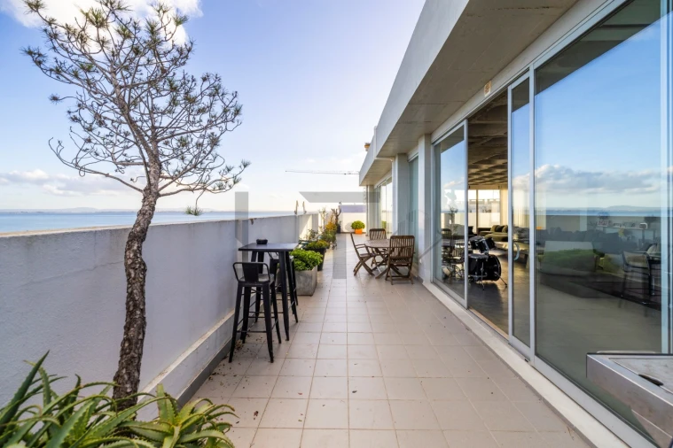 Apartamento T4 para Venda em Marvila Foto 11