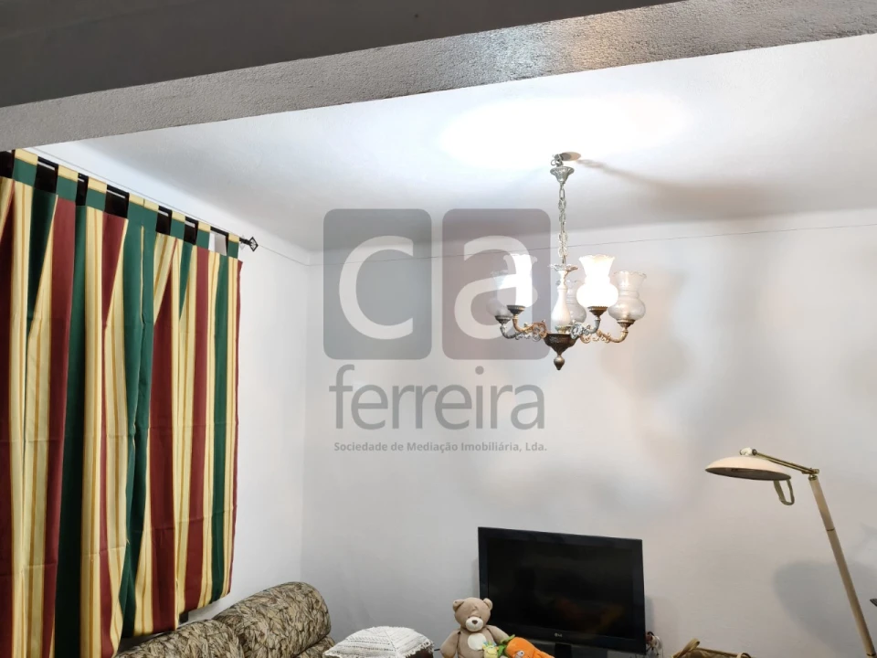 Apartamento T2 para Venda em Almeirim Foto 7