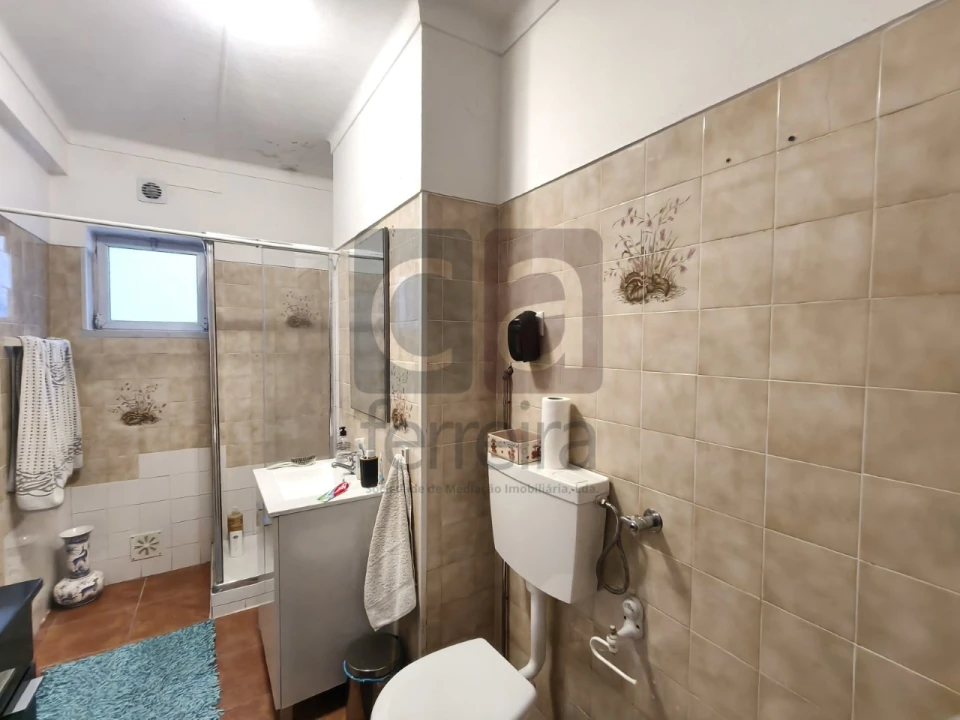 Apartamento T2 para Venda em Almeirim Foto 14