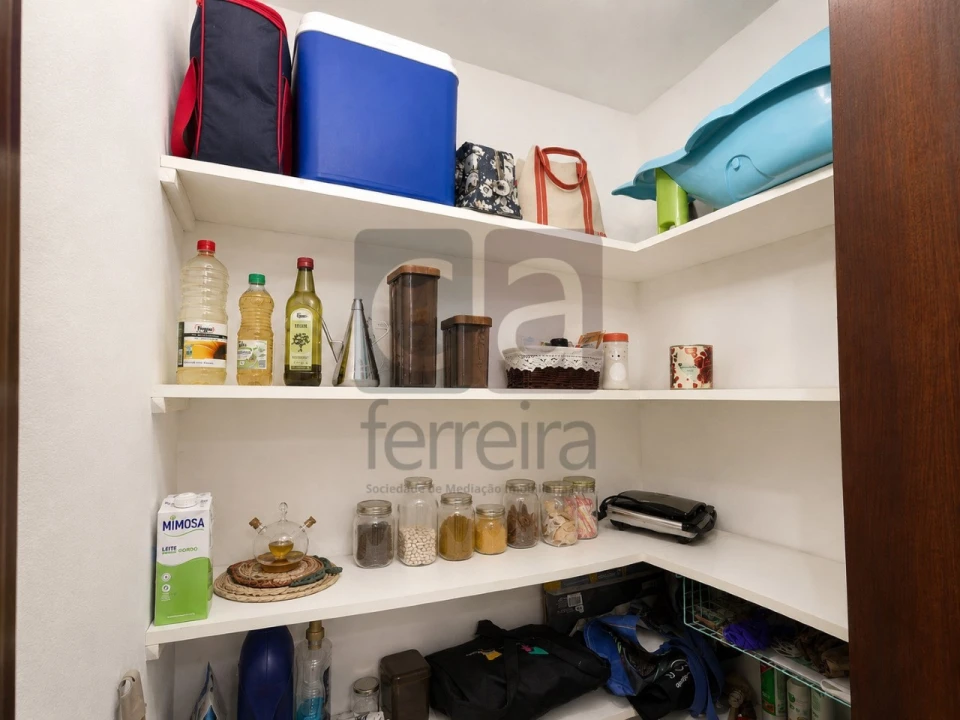 Apartamento T2 para Venda em Almeirim Foto 2