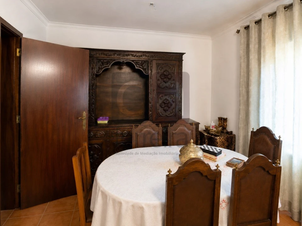 Apartamento T2 para Venda em Almeirim Foto 5