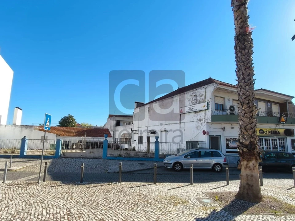 Terreno para Venda em Almeirim Foto 8