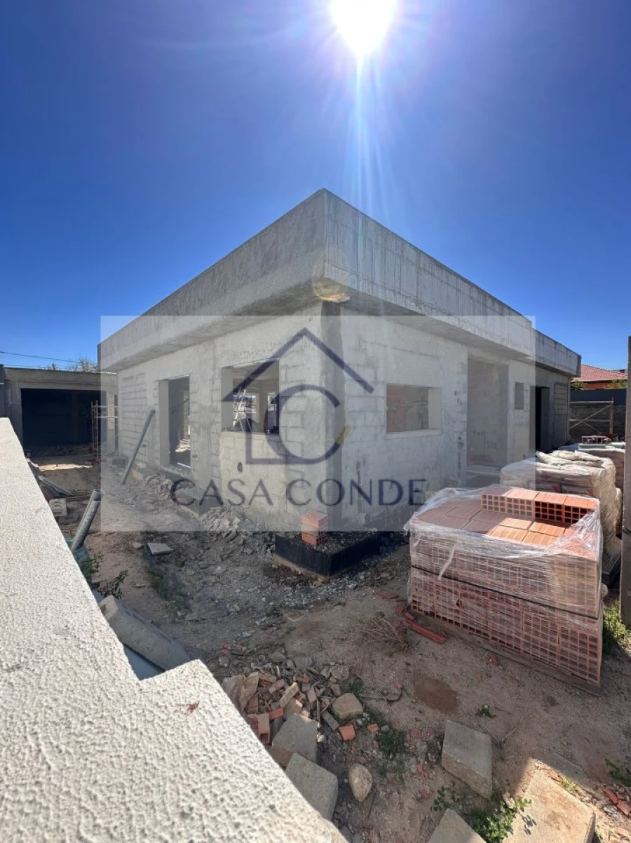 Moradia T4 para Venda em Quinta do Anjo Foto 2