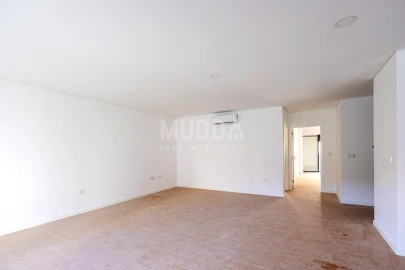 Apartamento T2 para Venda em Esgueira